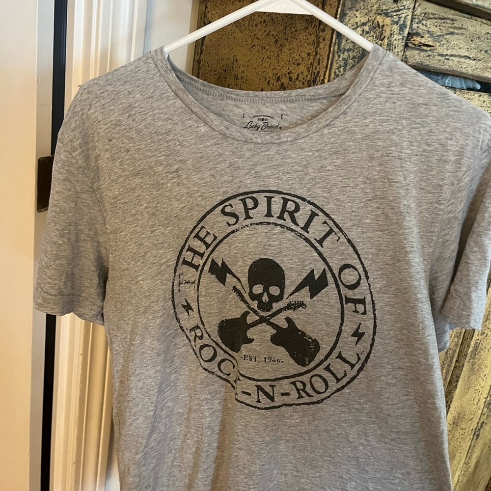 Lucky brand T shirt. Like new